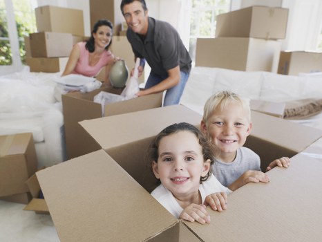 Efficient removal team handling belongings in Surrey Quays